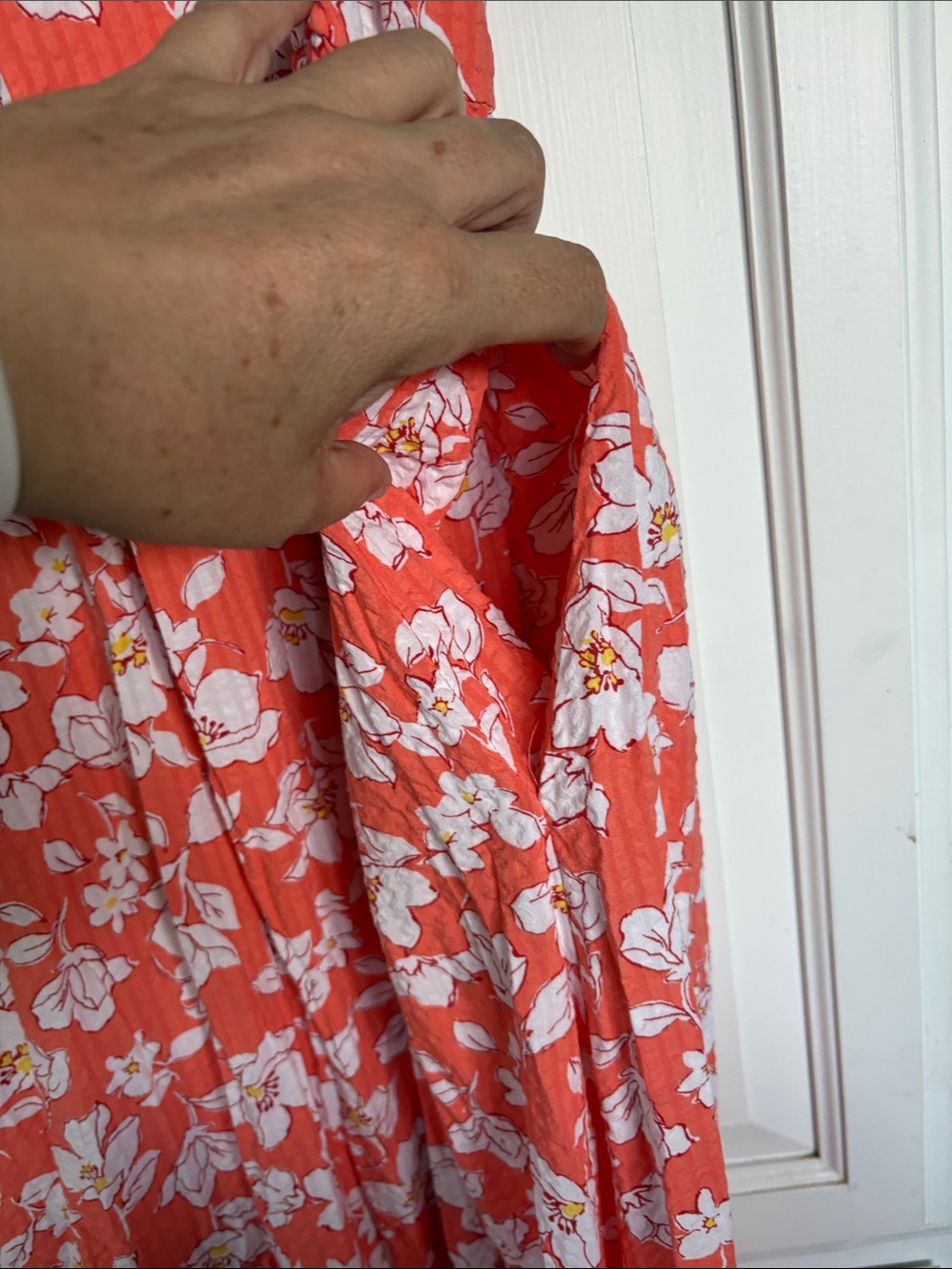 Draper James Coral and White Floral Sleeveless Hi-Low Maxi Dress - Picture 7 of 7